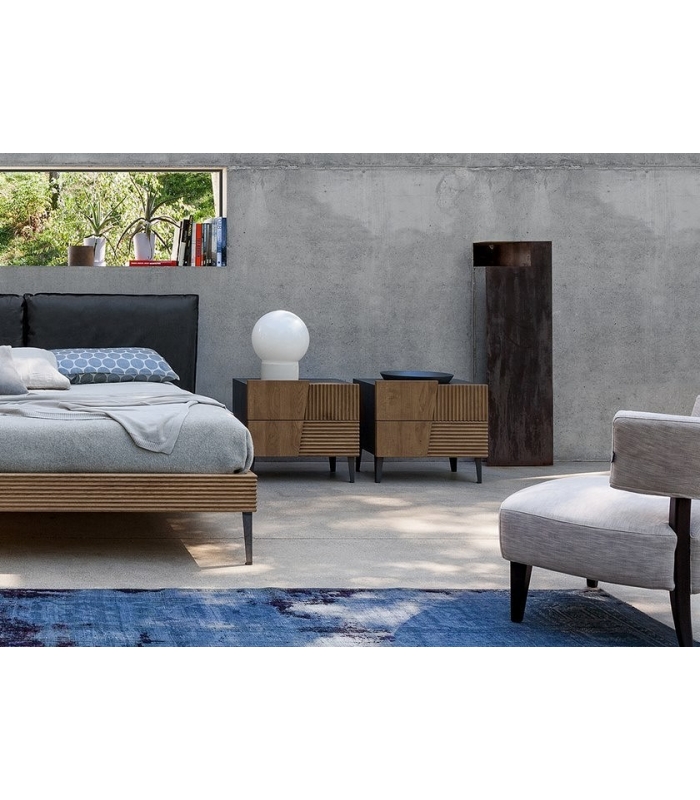 Devinanais Comodino Design