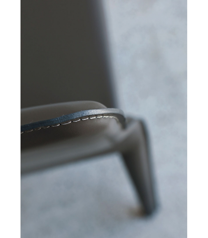 Antonello Italia Olivia